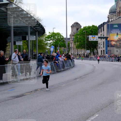 25.04.2026 - Das Zehntel Tim E. http://msf.ph/oto/9567046 25.04.2026 08:46:25 Ziel 2043, 3582 meine-sportfotos.de