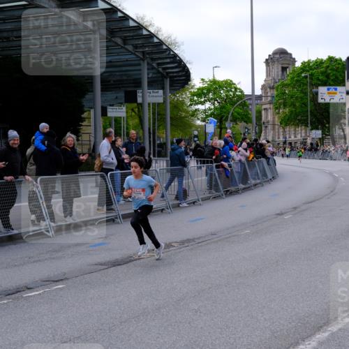 25.04.2026 - Das Zehntel Tim E. http://msf.ph/oto/9567050 25.04.2026 08:46:25 Ziel 2043, 3582 meine-sportfotos.de
