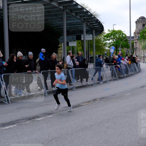 25.04.2026 - Das Zehntel Tim E. http://msf.ph/oto/9567053 25.04.2026 08:46:25 Ziel 2043, 3582 meine-sportfotos.de