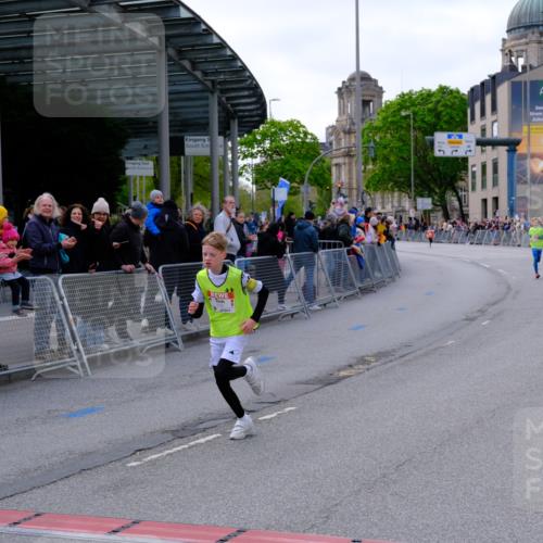 25.04.2026 - Das Zehntel Tim E. http://msf.ph/oto/9567069 25.04.2026 08:46:42 Ziel 3188, 3232, 3339 meine-sportfotos.de