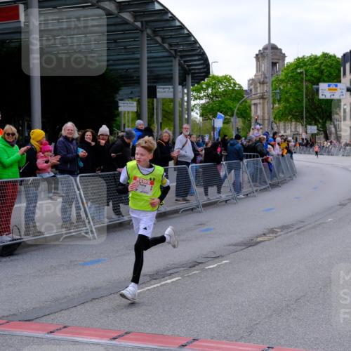 25.04.2026 - Das Zehntel Tim E. http://msf.ph/oto/9567071 25.04.2026 08:46:42 Ziel 3188, 3232, 3339 meine-sportfotos.de