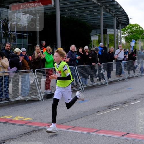25.04.2026 - Das Zehntel Tim E. http://msf.ph/oto/9567075 25.04.2026 08:46:43 Ziel 3188, 3232, 3339 meine-sportfotos.de
