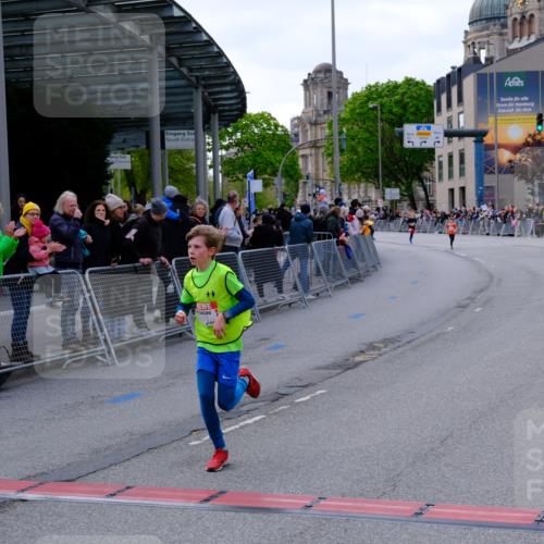 25.04.2026 - Das Zehntel Tim E. http://msf.ph/oto/9567080 25.04.2026 08:46:48 Ziel 3188, 3232 meine-sportfotos.de