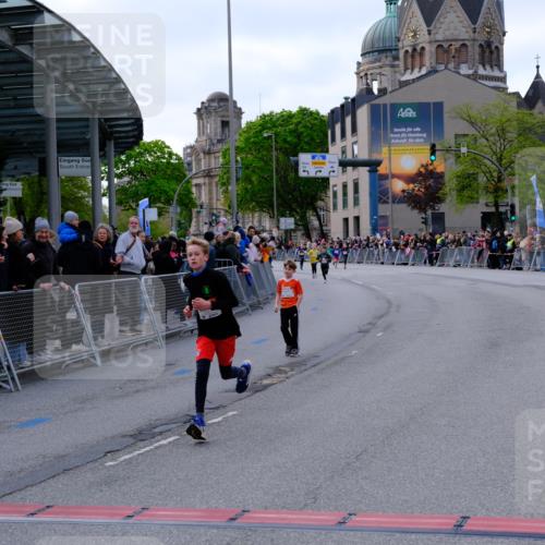 25.04.2026 - Das Zehntel Tim E. http://msf.ph/oto/9567088 25.04.2026 08:47:00 Ziel 1726 meine-sportfotos.de