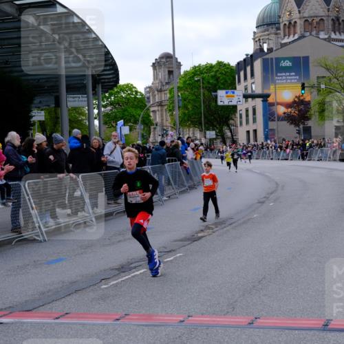 25.04.2026 - Das Zehntel Tim E. http://msf.ph/oto/9567090 25.04.2026 08:47:01 Ziel 1726 meine-sportfotos.de