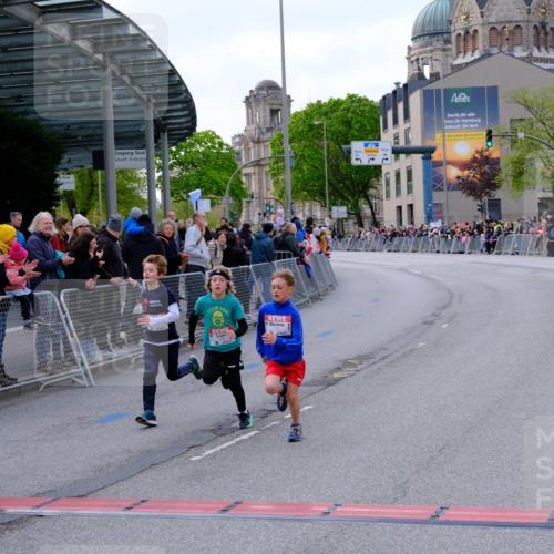 25.04.2026 - Das Zehntel Tim E. http://msf.ph/oto/9567117 25.04.2026 08:47:13 Ziel 1324, 1851, 1999, 2160, 2798, 2958 meine-sportfotos.de