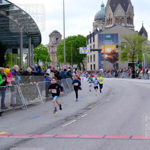 25.04.2026 - Das Zehntel Tim E. http://msf.ph/oto/9567131 25.04.2026 08:47:29 Ziel 1184, 1246, 2005, 2034, 2981, 3402, 4024 meine-sportfotos.de