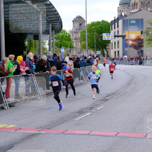25.04.2026 - Das Zehntel Tim E. http://msf.ph/oto/9567133 25.04.2026 08:47:30 Ziel 1184, 1246, 2005, 2034, 2611, 2981, 3402, 4024 meine-sportfotos.de