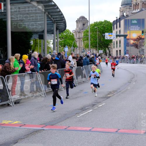 25.04.2026 - Das Zehntel Tim E. http://msf.ph/oto/9567134 25.04.2026 08:47:32 Ziel 1184, 1246, 2005, 2034, 2611, 2981, 3402, 4024 meine-sportfotos.de