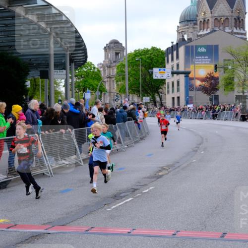 25.04.2026 - Das Zehntel Tim E. http://msf.ph/oto/9567137 25.04.2026 08:47:32 Ziel 1184, 1246, 2005, 2034, 2611, 2981, 3402, 4024 meine-sportfotos.de
