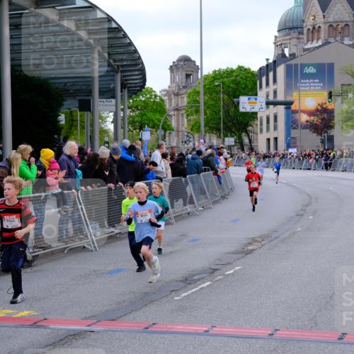 25.04.2026 - Das Zehntel Tim E. http://msf.ph/oto/9567139 25.04.2026 08:47:33 Ziel 1184, 1223, 1246, 2005, 2034, 2611, 2981, 3402, 4022, 4024 meine-sportfotos.de