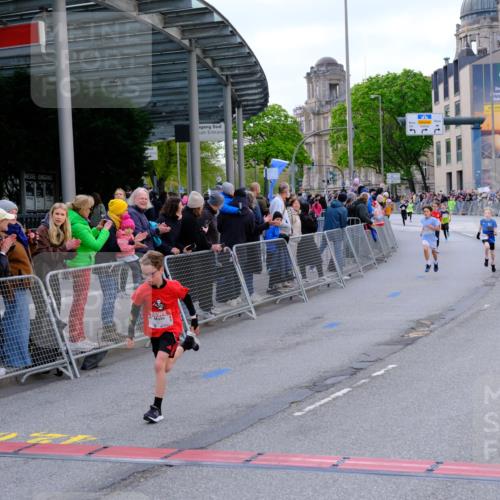 25.04.2026 - Das Zehntel Tim E. http://msf.ph/oto/9567150 25.04.2026 08:47:35 Ziel 1184, 1223, 1246, 2005, 2034, 2611, 2981, 3402, 4022, 4024, 4070 meine-sportfotos.de