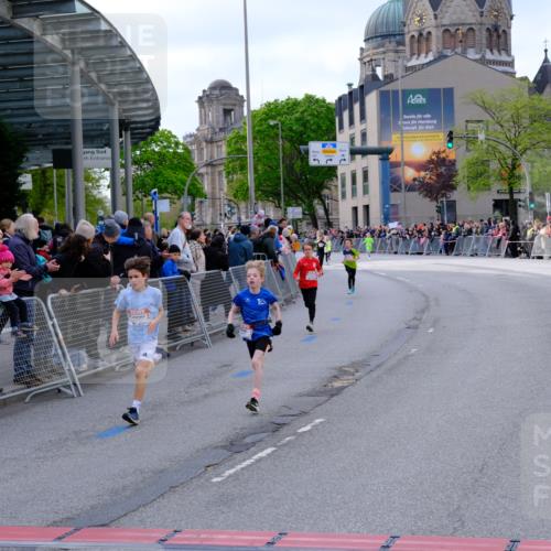 25.04.2026 - Das Zehntel Tim E. http://msf.ph/oto/9567153 25.04.2026 08:47:37 Ziel 1184, 1223, 1246, 2005, 2034, 2611, 2981, 4022, 4024, 4070 meine-sportfotos.de