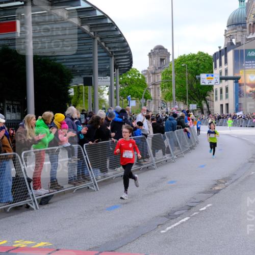 25.04.2026 - Das Zehntel Tim E. http://msf.ph/oto/9567160 25.04.2026 08:47:39 Ziel 1184, 1223, 1461, 2005, 2611, 2981, 4022, 4024, 4070 meine-sportfotos.de