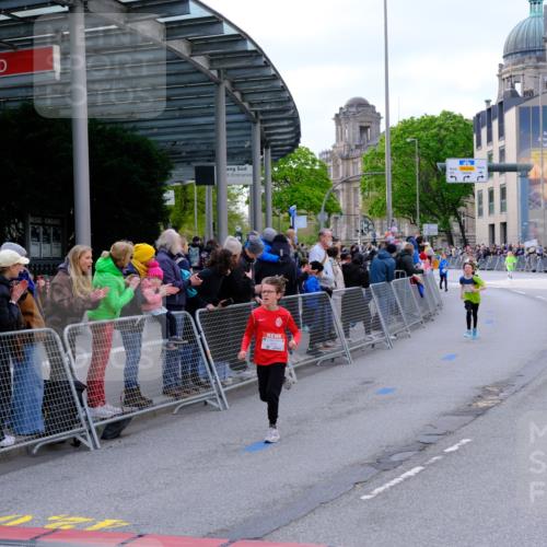 25.04.2026 - Das Zehntel Tim E. http://msf.ph/oto/9567161 25.04.2026 08:47:39 Ziel 1184, 1223, 1461, 2005, 2611, 2981, 4022, 4024, 4070 meine-sportfotos.de