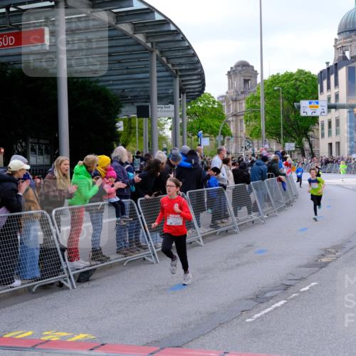 25.04.2026 - Das Zehntel Tim E. http://msf.ph/oto/9567162 25.04.2026 08:47:39 Ziel 1184, 1223, 1461, 2005, 2611, 2981, 4022, 4024, 4070 meine-sportfotos.de