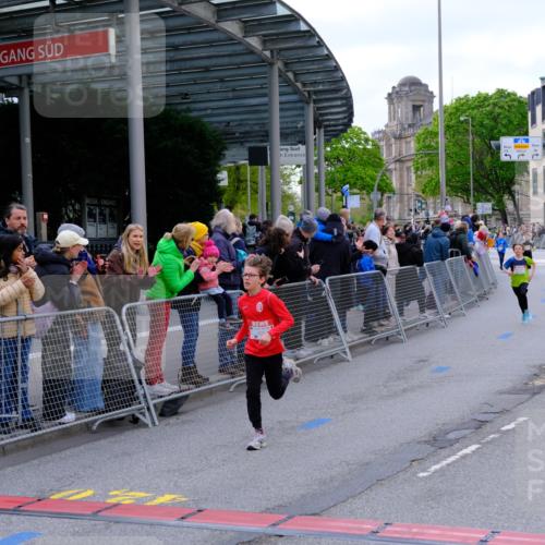 25.04.2026 - Das Zehntel Tim E. http://msf.ph/oto/9567164 25.04.2026 08:47:40 Ziel 1223, 1461, 2005, 2611, 4022, 4070 meine-sportfotos.de
