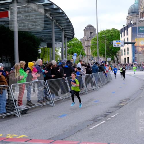 25.04.2026 - Das Zehntel Tim E. http://msf.ph/oto/9567166 25.04.2026 08:47:42 Ziel 1223, 1461, 1474, 2611, 4022, 4070 meine-sportfotos.de