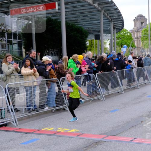 25.04.2026 - Das Zehntel Tim E. http://msf.ph/oto/9567171 25.04.2026 08:47:43 Ziel 1223, 1461, 1474, 4022, 4070 meine-sportfotos.de
