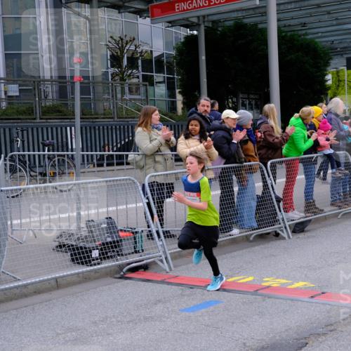 25.04.2026 - Das Zehntel Tim E. http://msf.ph/oto/9567175 25.04.2026 08:47:43 Ziel 1223, 1461, 1474, 4022, 4070 meine-sportfotos.de