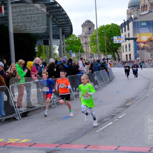 25.04.2026 - Das Zehntel Tim E. http://msf.ph/oto/9567196 25.04.2026 08:47:50 Ziel 1461, 1474, 1519, 1887, 2170, 2174, 2310, 2634, 3104 meine-sportfotos.de