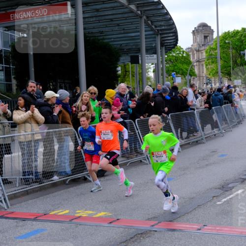 25.04.2026 - Das Zehntel Tim E. http://msf.ph/oto/9567198 25.04.2026 08:47:50 Ziel 1461, 1474, 1519, 1887, 2170, 2174, 2310, 2634, 3104 meine-sportfotos.de