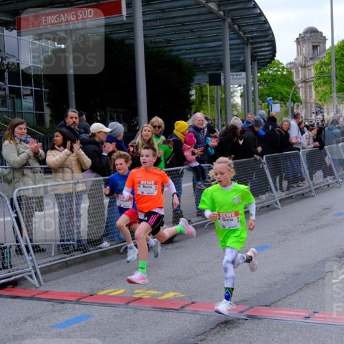 25.04.2026 - Das Zehntel Tim E. http://msf.ph/oto/9567199 25.04.2026 08:47:50 Ziel 1461, 1474, 1519, 1887, 2170, 2174, 2310, 2634, 3104 meine-sportfotos.de