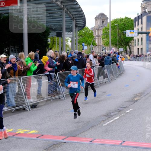 25.04.2026 - Das Zehntel Tim E. http://msf.ph/oto/9567208 25.04.2026 08:47:57 Ziel 1519, 2170, 2174, 3104, 3107, 3394, 3408, 3410, 3580 meine-sportfotos.de