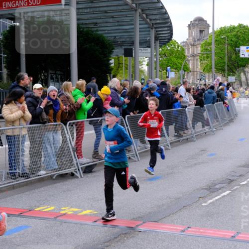 25.04.2026 - Das Zehntel Tim E. http://msf.ph/oto/9567212 25.04.2026 08:47:57 Ziel 1519, 2170, 2174, 3104, 3107, 3394, 3408, 3410, 3580 meine-sportfotos.de