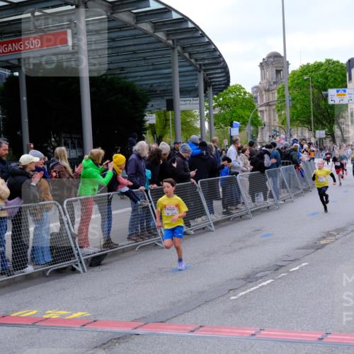 25.04.2026 - Das Zehntel Tim E. http://msf.ph/oto/9567227 25.04.2026 08:48:08 Ziel 1587, 2053, 2796, 2815, 3222, 3574, 3580 meine-sportfotos.de