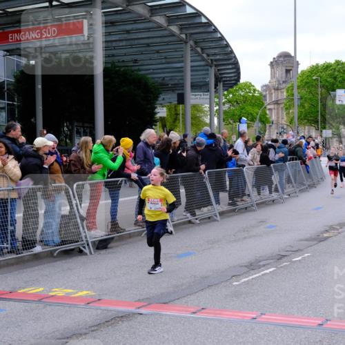 25.04.2026 - Das Zehntel Tim E. http://msf.ph/oto/9567230 25.04.2026 08:48:10 Ziel 1587, 2042, 2053, 2058, 2796, 2815, 3222, 3574, 4063 meine-sportfotos.de