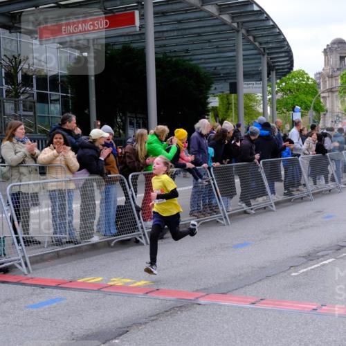 25.04.2026 - Das Zehntel Tim E. http://msf.ph/oto/9567232 25.04.2026 08:48:10 Ziel 1587, 2042, 2053, 2058, 2796, 2815, 3222, 3574, 4063 meine-sportfotos.de