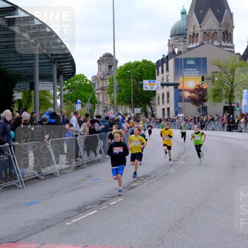 25.04.2026 - Das Zehntel Tim E. http://msf.ph/oto/9567239 25.04.2026 08:48:11 Ziel 1587, 2042, 2053, 2058, 2796, 2815, 3222, 3574, 4063 meine-sportfotos.de