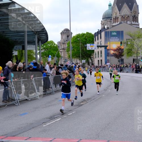25.04.2026 - Das Zehntel Tim E. http://msf.ph/oto/9567241 25.04.2026 08:48:12 Ziel 1587, 2042, 2053, 2058, 2796, 2815, 3222, 3574, 4063 meine-sportfotos.de