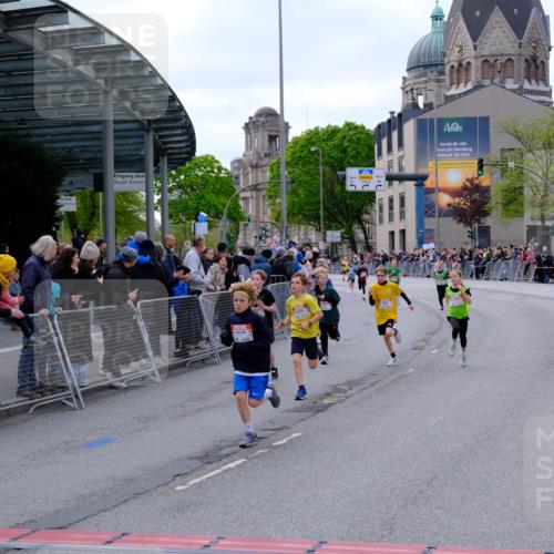 25.04.2026 - Das Zehntel Tim E. http://msf.ph/oto/9567242 25.04.2026 08:48:12 Ziel 1587, 2042, 2053, 2058, 2796, 2815, 3222, 3574, 4063 meine-sportfotos.de