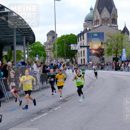 25.04.2026 - Das Zehntel Tim E. http://msf.ph/oto/9567246 25.04.2026 08:48:13 Ziel 1587, 1696, 2042, 2053, 2058, 2796, 2815, 3222, 3302, 3574, 4063 meine-sportfotos.de