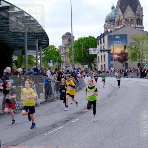 25.04.2026 - Das Zehntel Tim E. http://msf.ph/oto/9567248 25.04.2026 08:48:13 Ziel 1587, 1696, 2042, 2053, 2058, 2796, 2815, 3222, 3302, 3574, 4063 meine-sportfotos.de