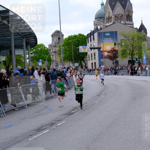 25.04.2026 - Das Zehntel Tim E. http://msf.ph/oto/9567260 25.04.2026 08:48:17 Ziel 1587, 1696, 2042, 2053, 2058, 2173, 2815, 3222, 3302, 3567, 3574, 3699, 4063 meine-sportfotos.de