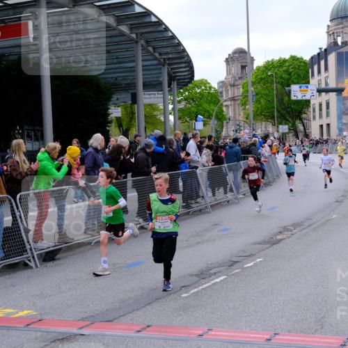 25.04.2026 - Das Zehntel Tim E. http://msf.ph/oto/9567266 25.04.2026 08:48:18 Ziel 1696, 2042, 2053, 2058, 2173, 2815, 3222, 3302, 3567, 3574, 3699, 4063 meine-sportfotos.de