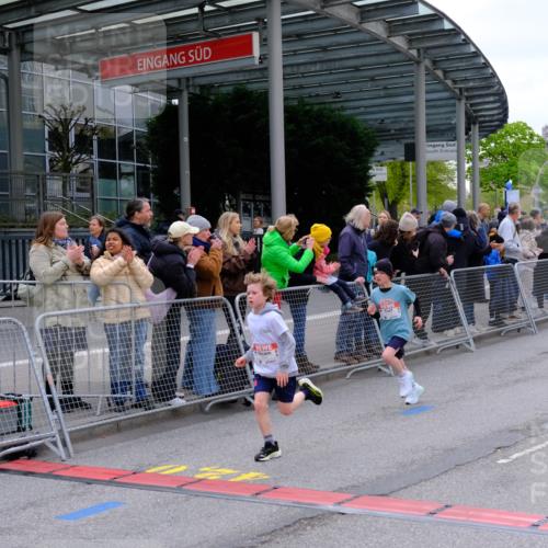 25.04.2026 - Das Zehntel Tim E. http://msf.ph/oto/9567278 25.04.2026 08:48:21 Ziel 1696, 2042, 2058, 2173, 2777, 3302, 3567, 3699, 4063 meine-sportfotos.de