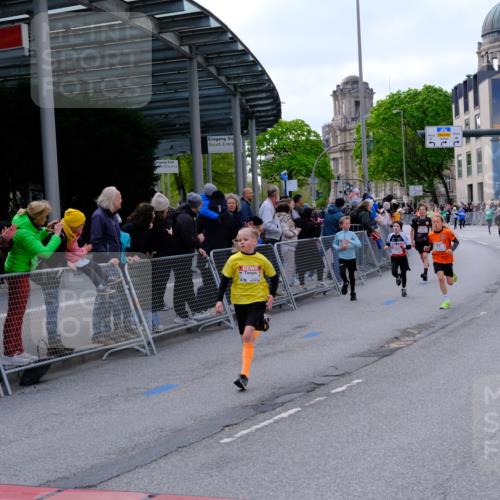 25.04.2026 - Das Zehntel Tim E. http://msf.ph/oto/9567281 25.04.2026 08:48:25 Ziel 1696, 1788, 1794, 2173, 2777, 3123, 3302, 3328, 3567, 3699, 3957 meine-sportfotos.de