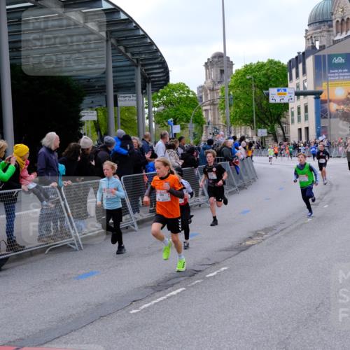 25.04.2026 - Das Zehntel Tim E. http://msf.ph/oto/9567287 25.04.2026 08:48:27 Ziel 1788, 1794, 1858, 2173, 2777, 3123, 3328, 3567, 3672, 3699, 3957 meine-sportfotos.de