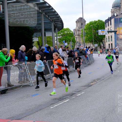 25.04.2026 - Das Zehntel Tim E. http://msf.ph/oto/9567288 25.04.2026 08:48:27 Ziel 1788, 1794, 1858, 2173, 2777, 3123, 3328, 3567, 3672, 3699, 3957 meine-sportfotos.de