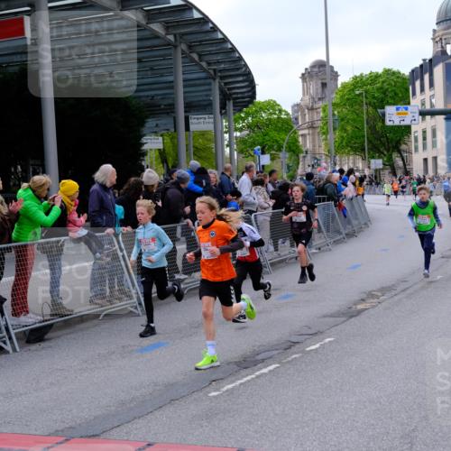 25.04.2026 - Das Zehntel Tim E. http://msf.ph/oto/9567289 25.04.2026 08:48:27 Ziel 1788, 1794, 1858, 2173, 2777, 3123, 3328, 3567, 3672, 3699, 3957 meine-sportfotos.de