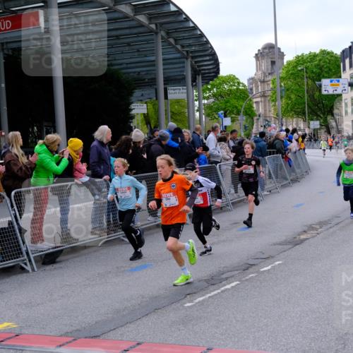 25.04.2026 - Das Zehntel Tim E. http://msf.ph/oto/9567290 25.04.2026 08:48:27 Ziel 1788, 1794, 1858, 2173, 2777, 3123, 3328, 3567, 3672, 3699, 3957 meine-sportfotos.de