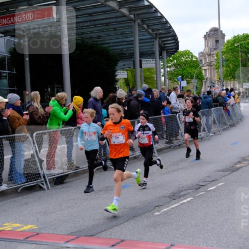 25.04.2026 - Das Zehntel Tim E. http://msf.ph/oto/9567292 25.04.2026 08:48:27 Ziel 1788, 1794, 1858, 2173, 2777, 3123, 3328, 3567, 3672, 3699, 3957 meine-sportfotos.de