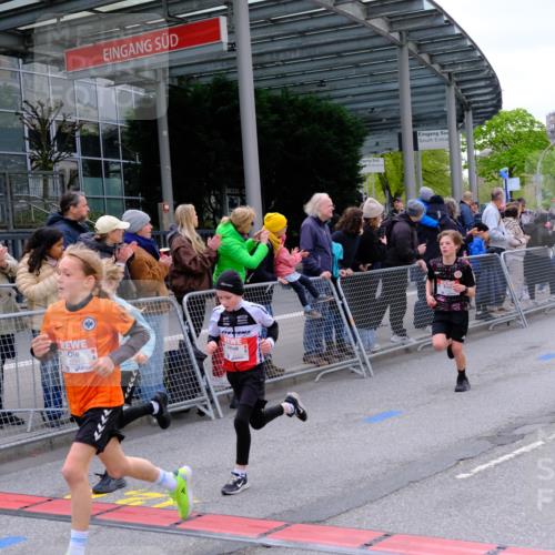25.04.2026 - Das Zehntel Tim E. http://msf.ph/oto/9567294 25.04.2026 08:48:28 Ziel 1788, 1794, 1858, 2173, 2777, 3123, 3328, 3567, 3672, 3957 meine-sportfotos.de