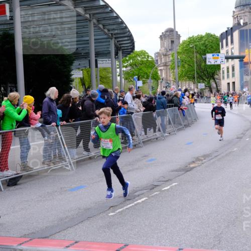 25.04.2026 - Das Zehntel Tim E. http://msf.ph/oto/9567298 25.04.2026 08:48:29 Ziel 1788, 1794, 1858, 2173, 2777, 3123, 3328, 3567, 3672, 3957 meine-sportfotos.de