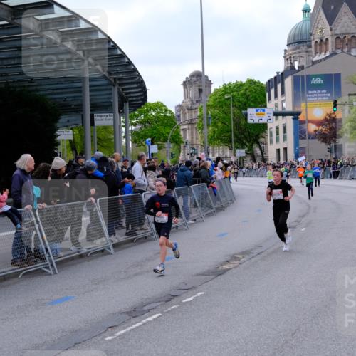 25.04.2026 - Das Zehntel Tim E. http://msf.ph/oto/9567303 25.04.2026 08:48:31 Ziel 1788, 1794, 1858, 2777, 3123, 3328, 3672, 3957 meine-sportfotos.de