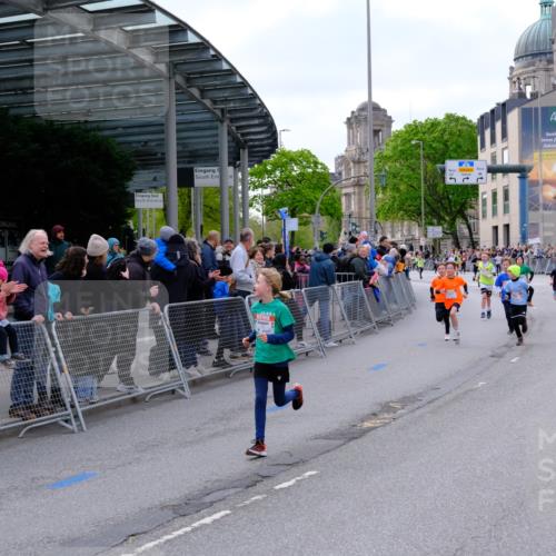 25.04.2026 - Das Zehntel Tim E. http://msf.ph/oto/9567315 25.04.2026 08:48:36 Ziel 1194, 1727, 1858, 2153, 2502, 3123, 3238, 3328, 3602, 3608, 3672 meine-sportfotos.de